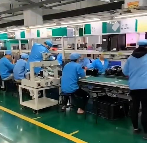 深圳工廠招工困局 老板喊話中介嚴把入口關(guān)，基礎軟件服務背后的用工隱憂